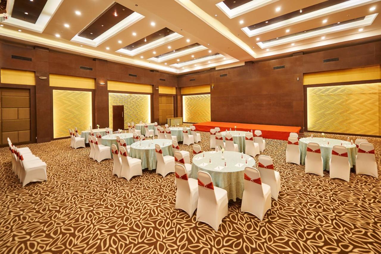 Hotel Aloft Chennai OMR IT Expressway Exterior foto